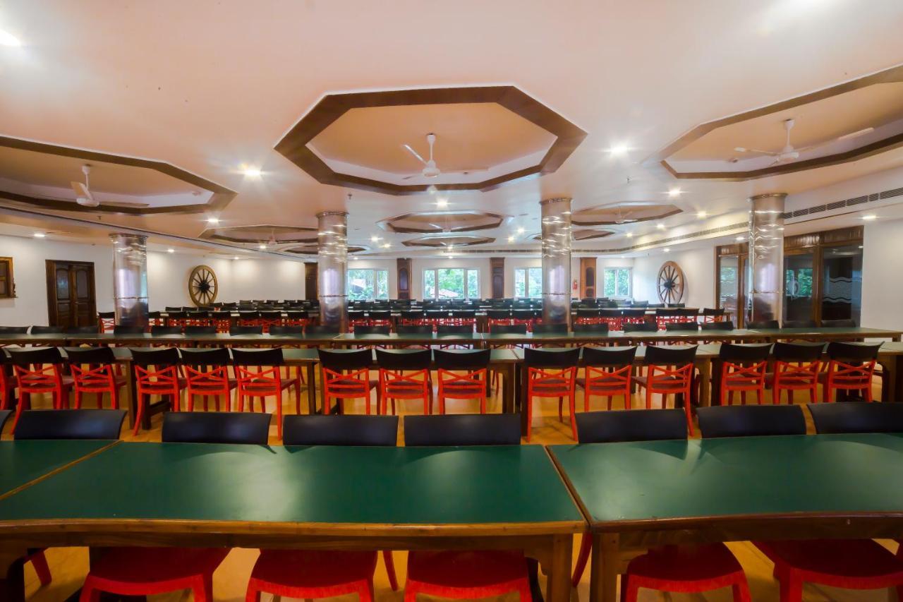 Hotel Guruvayur Darshan Exterior photo